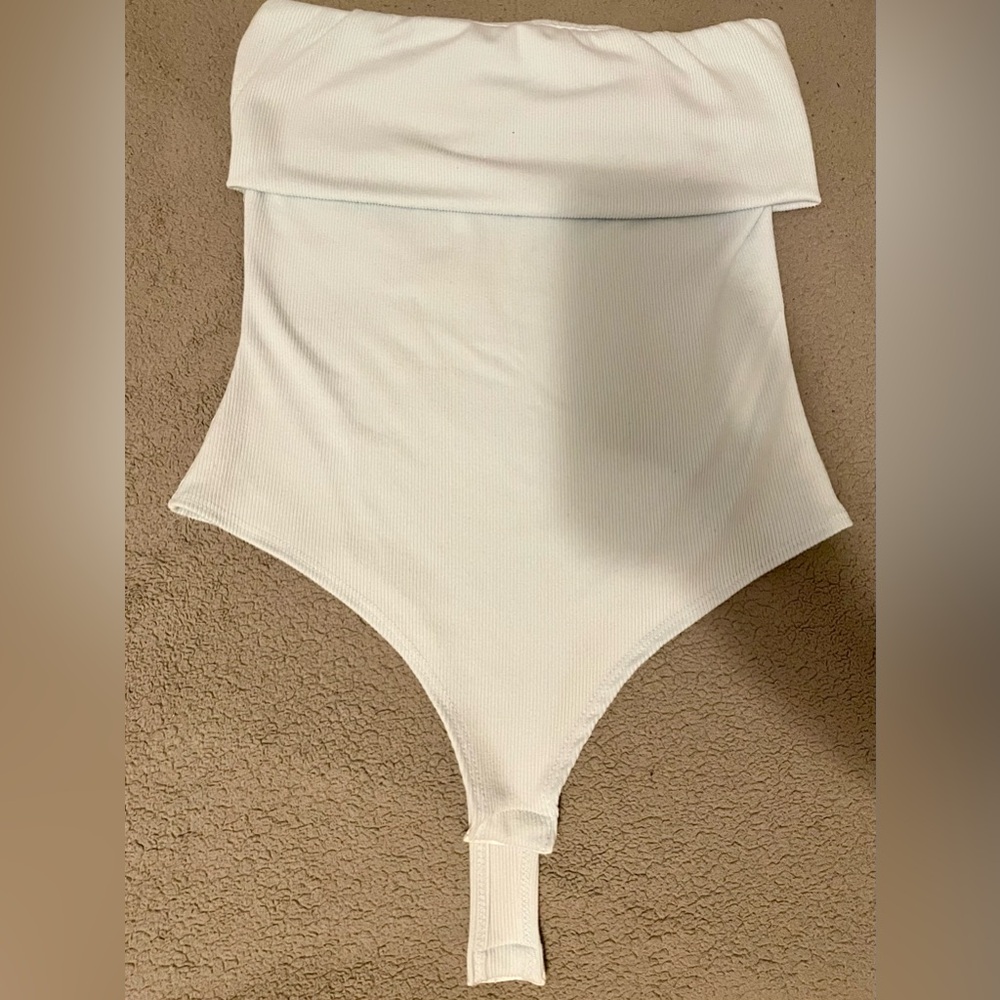 Baby blue women’s tube top bodysuit, size medium, excellent condition. #summer